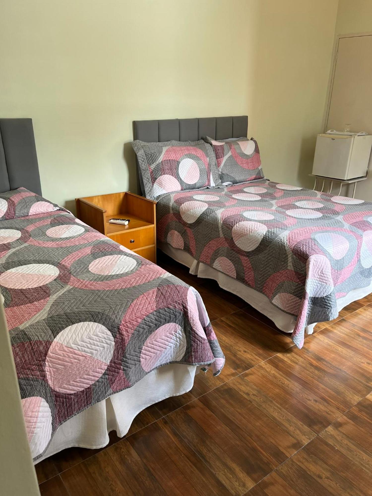 Pousada Familiar Vilage Bed & Breakfast Homestay Volta Redonda Exteriör bild