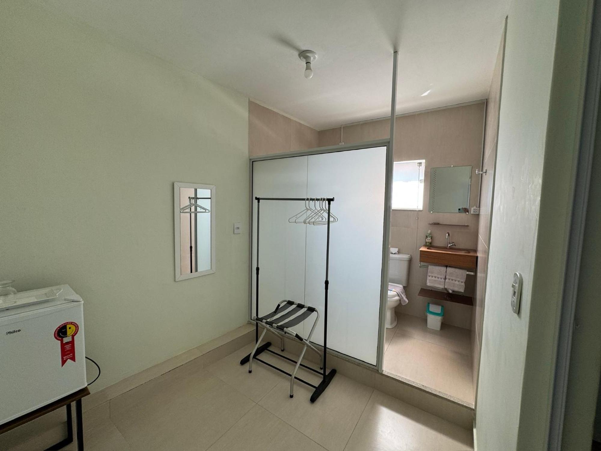 Pousada Familiar Vilage Bed & Breakfast Homestay Volta Redonda Exteriör bild