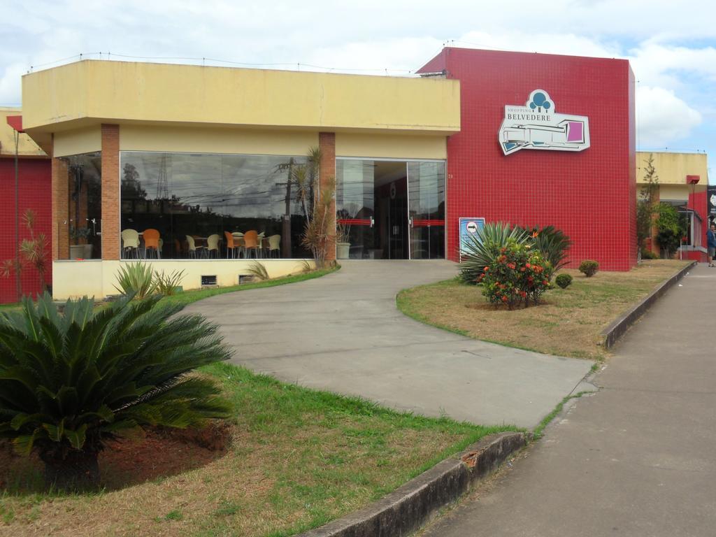 Pousada Familiar Vilage Bed & Breakfast Homestay Volta Redonda Exteriör bild